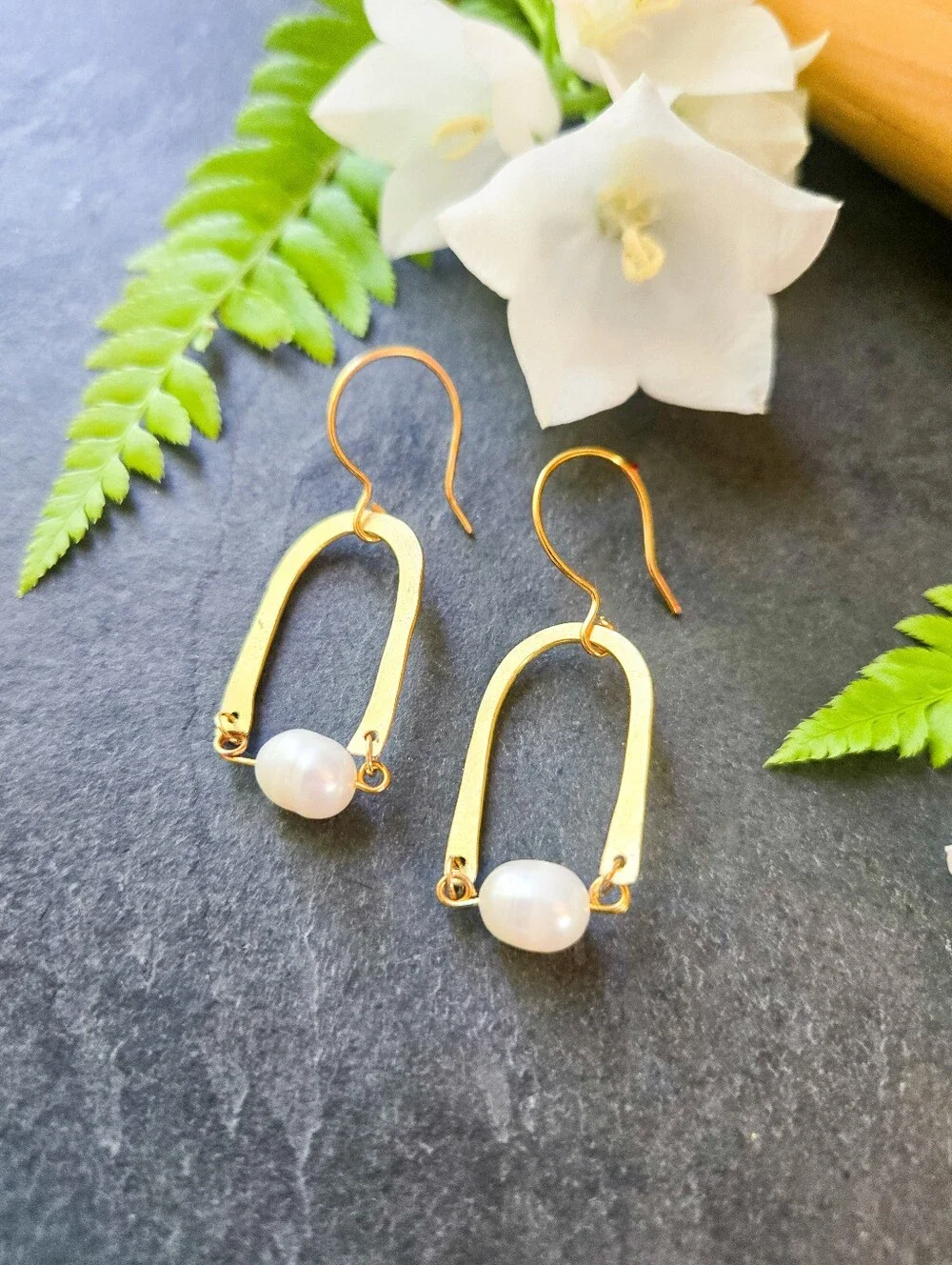NWT Artisan-Made Freshwater Pearl Hammered Brass Earrings